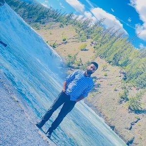 Meet your Posher, Parminder